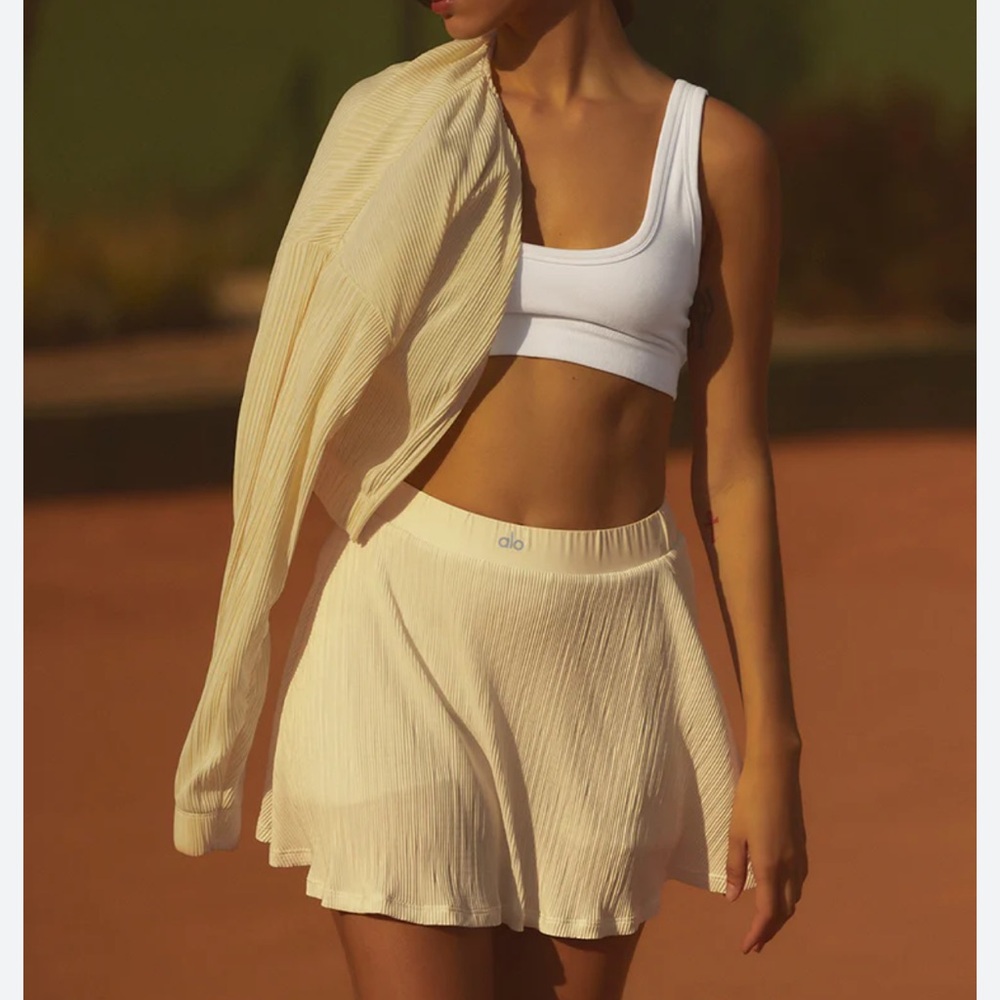 ALO Yoga Micro plisse tennis Skirt in lemon ice